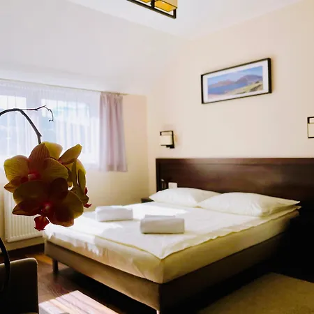 Hotel Pod Chełmem 3*