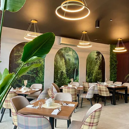 Pod Chelmem Hotel Ropa