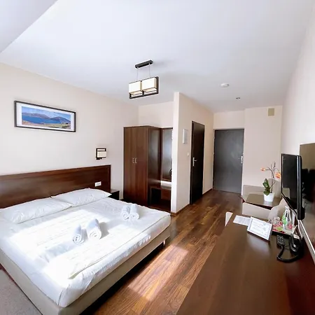 Hotel Pod Chełmem Ropa